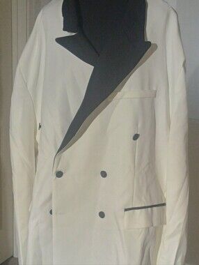 Source Unknown Cream Blazer with Black Lapel and Buttons